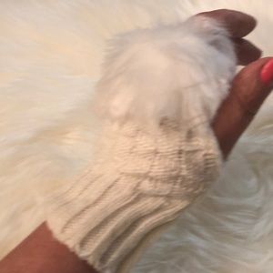 Mittens with open fingers